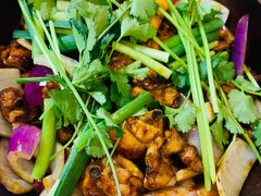-胡须佬鸡煲四季火锅(龙珠大道店)