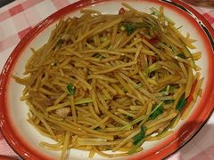 -思博半步颠小酒馆(梦时代店)