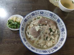 -一间楼牛羊肉泡馍馆(东一路店)