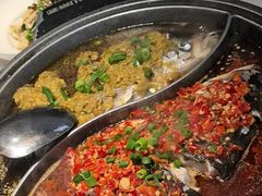 -阿瓦山寨·湘菜现炒·剁椒鱼头王(咸阳总店)