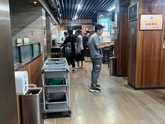 -亮亮面馆(经六路店)