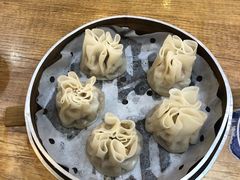 鲜肉冬笋烧麦-景芳周大姐(国大城市广场店)