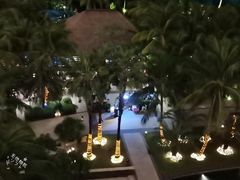 -三亚湾海居铂尔曼度假酒店