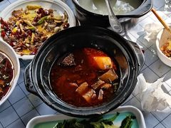 -土砂锅生态山庄·非遗砂锅雅鱼