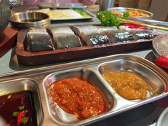 -围炉肉舍•炭烤活鳗•丹东海鲜烤肉(步行街店)