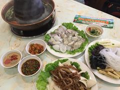 -清真·马家火锅美食城(镇江北路店)