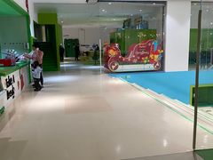 -爱睿思儿童早教亲子游泳(万象城店)