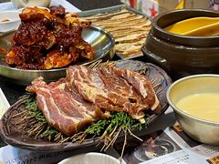 -草家酱蟹炭火烤肉店(珲春南路一店)