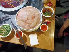 -杨肥肠火锅大排档(火车站花园店)