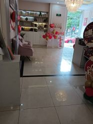 -Bollins波林丝•专研护发中心