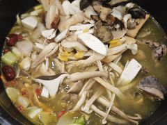 -菌乡缘·野生菌蒸汽鱼火锅(江边夜市店)