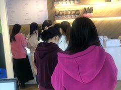 等位区-香馥咖啡(民盈国贸城店)