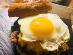 -HIGH FIVE哈福手工汉堡(桂林路店)