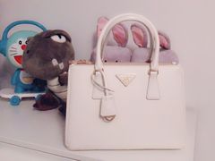 -PRADA普拉达(国金中心店)