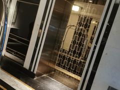 -上海苏宁宝丽嘉酒店-停车场