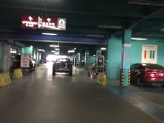 -欧尚超市苏州店停车场(金鸡湖路店)