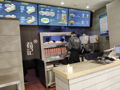 -荀记肉夹馍(三八家乐福店)