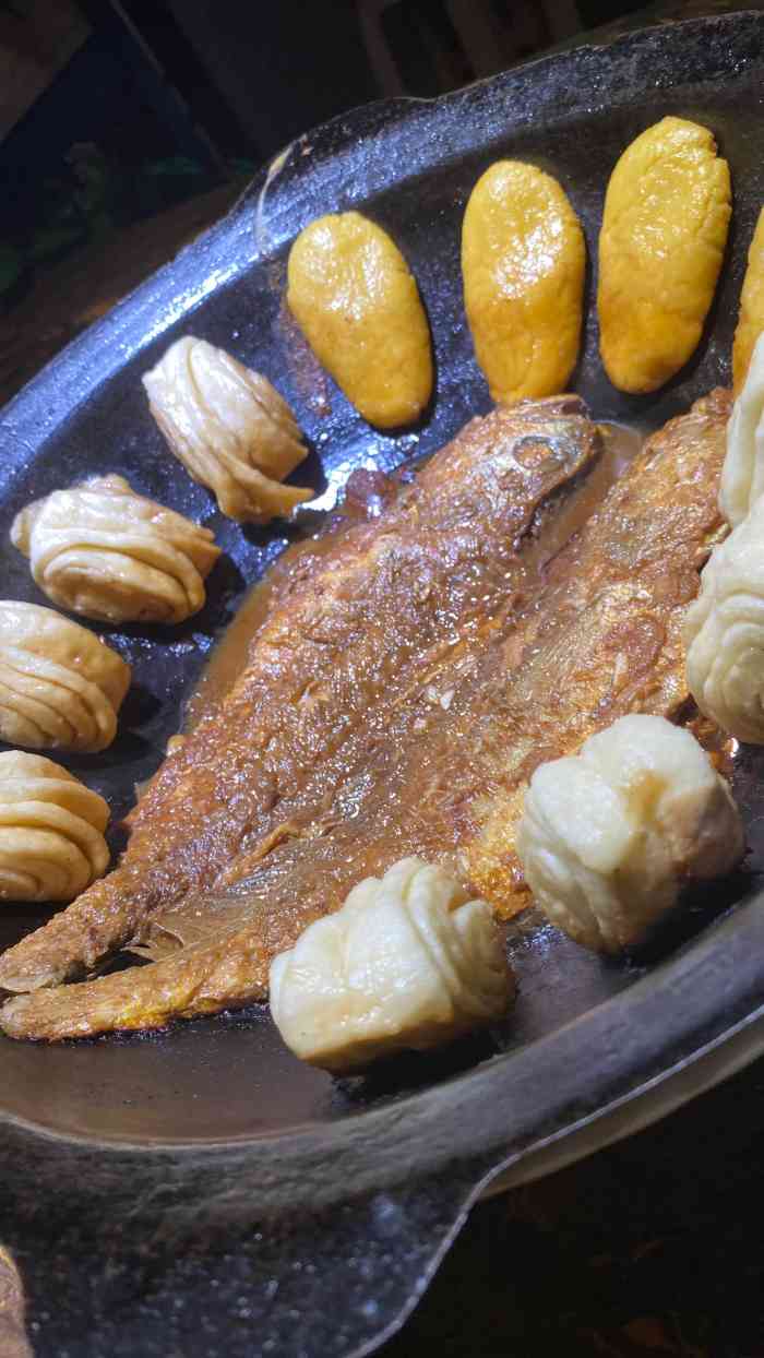 西淀壹锅鲜-"地址:人民公园对面,麦当劳旁边,还是挺明.