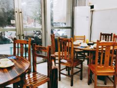 -周良天山牛杂城(天山路总店)