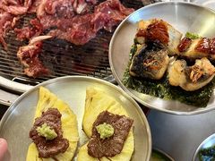 -围炉肉舍•炭烤活鳗•丹东海鲜烤肉(步行街店)