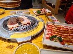 牛五花-喜来稀肉(北外滩白玉兰广场店)