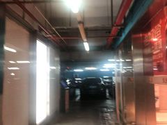 -久光百货-地下停车场