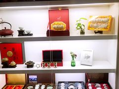 零售区-燕庭·纯燕窝·甜品下午茶(南京西路店)