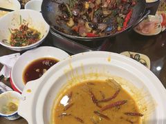 -富正毅三下锅·湘西韵味(天门山索道店)