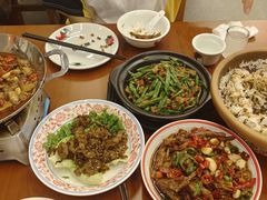 -堂瓦里·33年传统赣菜(第一街区店)