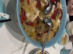 -姚姚酸菜鱼·金戈戈香港豉油鸡(喜荟城联名店)