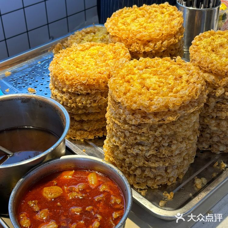 郑州！曼哈顿！！吃了下不5次的螺蛳粉