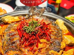 -辣尚瘾·烤鱼·新川菜(牡丹园直营店)