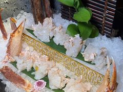 -蟹犇前•帝王蟹雪蟹(陆家嘴店)