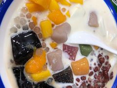 全料牛奶芋圆-五条人糖水铺(武林总店)