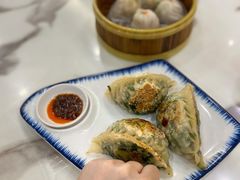 香煎韭菜饺-港美茗点名菜(万江店)
