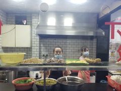 -覃肥叔桂林米粉(粮道街店)