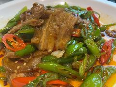 -有红鸡毛店·川菜(建设路店)