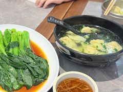 -莱莱小笼·乔艾