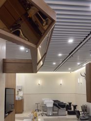 -MARTIN'S BARBER SHOP男士理发馆