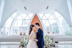 点击看大图 -GRACE KELLY婚纱与礼服(北京店)