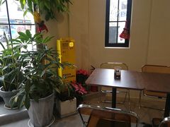 -Fridi Patisserie Cafe