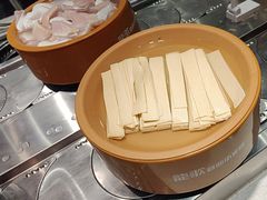 -龍歌自助小火锅(芝罘万达店)