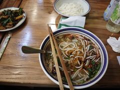 -云阿蛮云南生烫牛肉米线(奉贤路店)