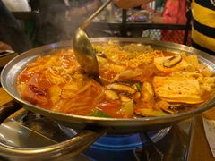 部队火锅-富乐满韩国正宗炸鸡韩国料理(虹泉路店)