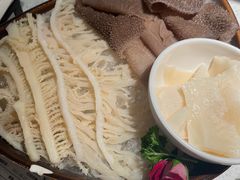 -左庭右院鲜牛肉火锅(环球港店)
