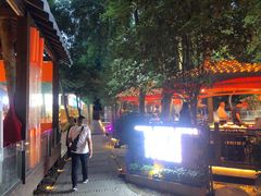 -二荆条·蜀鲜汇城市森林火锅