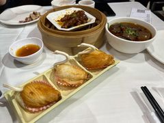 榴莲千丝酥-稻香酒家·34年老字号·港式粤菜(汉街店)