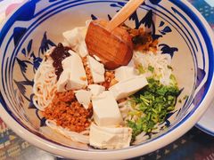 豆花米线-蜗牛小馆醉乡民谣云南菜(惠新西里店)