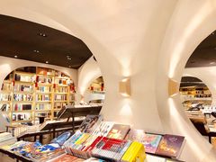 -钟书阁(珍园店)