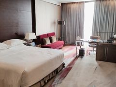 -广州天河希尔顿酒店